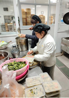 溫暖傳情  臘八送暖