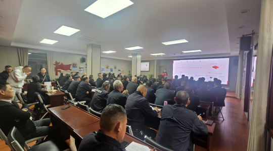 潤州區(qū)人社局在我司開展工傷預(yù)防培訓(xùn)活動(dòng)